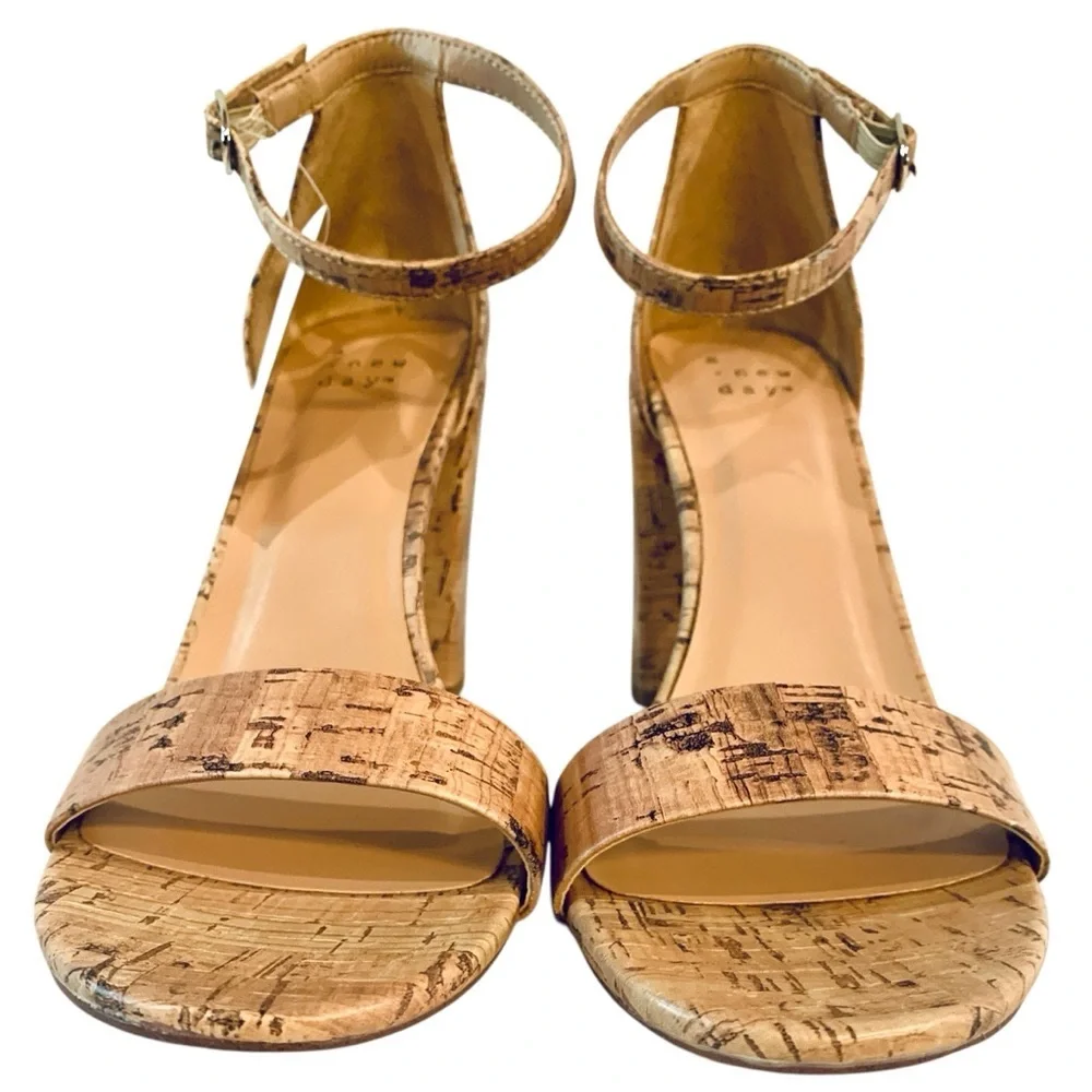 Sexy Ankle Strap 3.75” High Block Heel Open Toe Sandals Faux Cork Design Size 8 - Picture 2 of 15